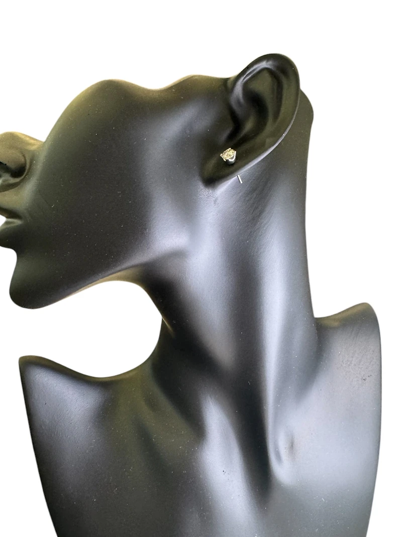 14K White Gold 1.02cttw Diamond Earrings with Screw Backs