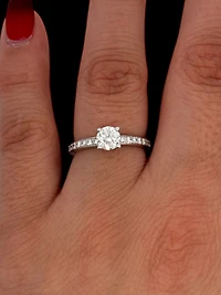 14K White Gold 1.03cttw Diamond Engagement Ring - /