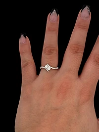 14K White Gold 0.45 cttw White Diamond Ring - 4.5