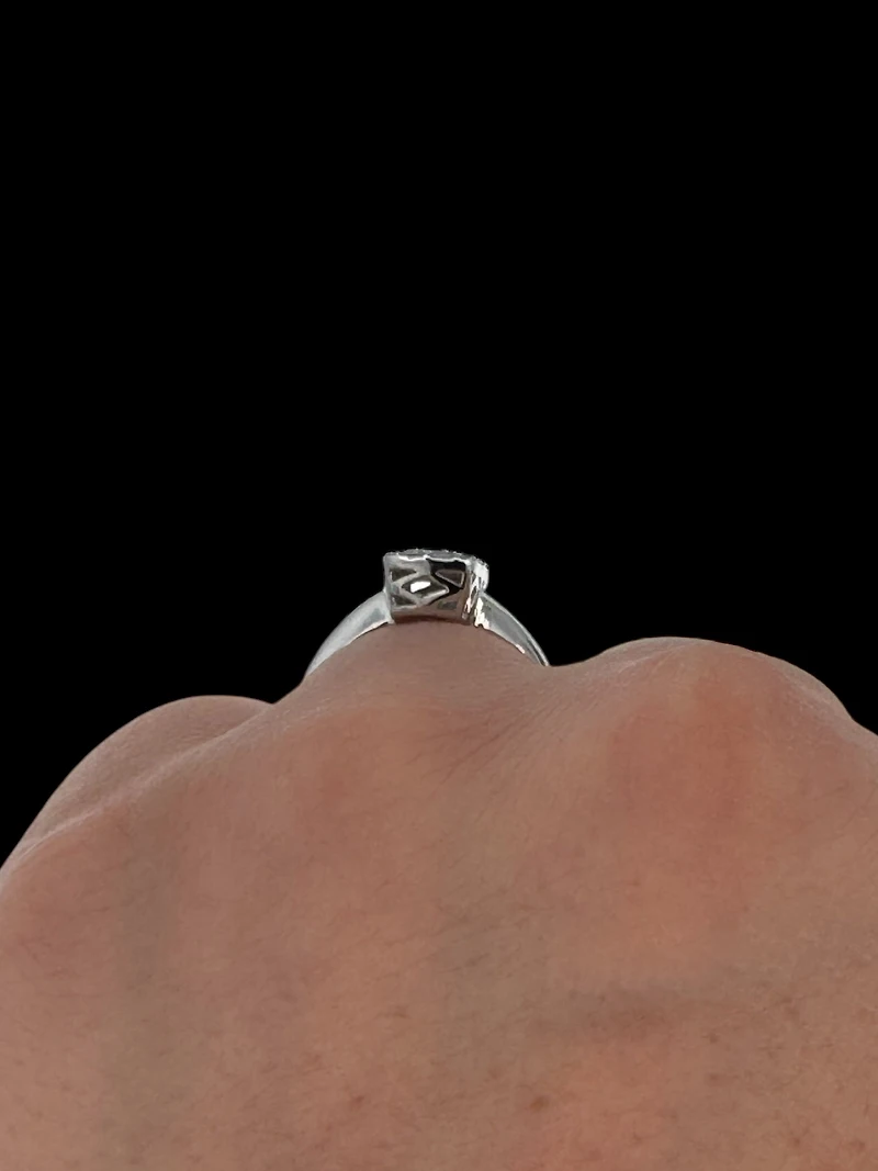 14K White Gold 0.27 cttw Diamond Ring - / 4.5