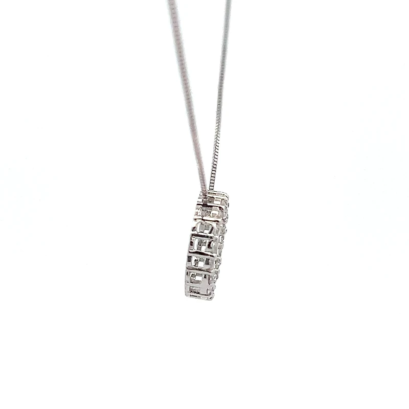 10K White Gold 0.25cttw Diamond Necklace
