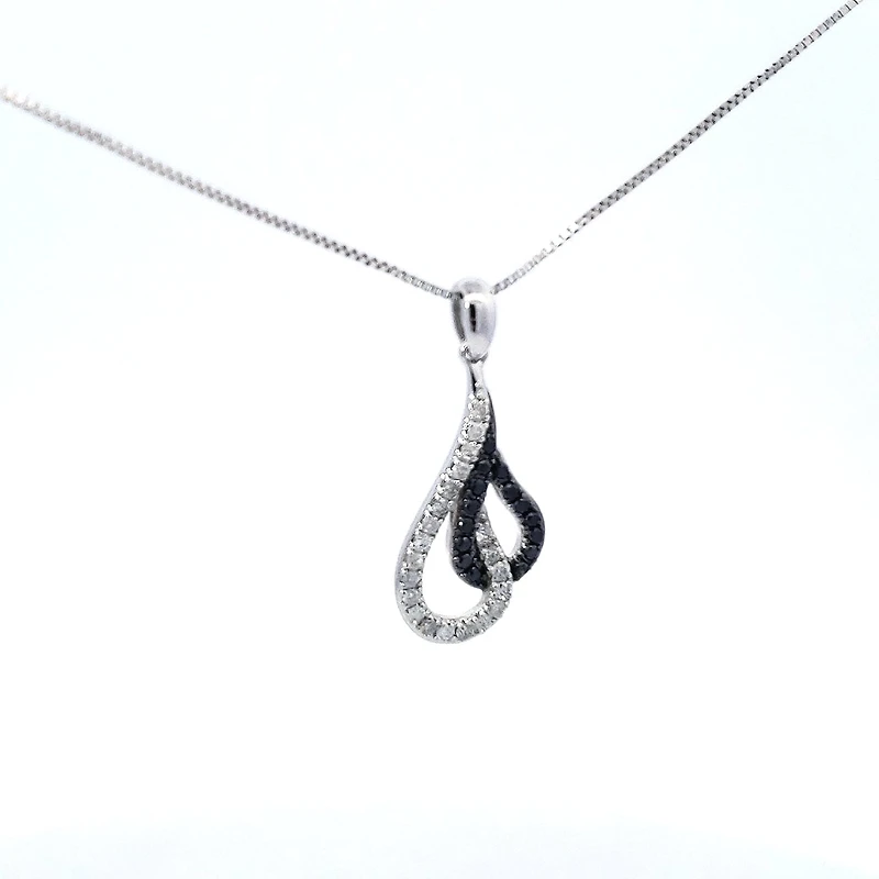 10K White Gold 0.25 cttw Diamond Pendant, 18"