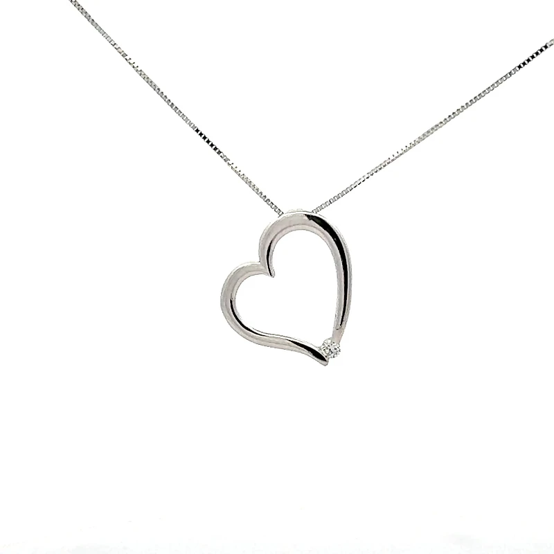 10K White Gold 0.03cttw Canadian Diamond Heart Pendant, 18"
