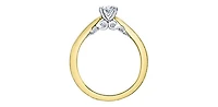 18K Yellow Gold 0.75cttw Oval Cut Canadian Diamond Engagement Ring - / White
