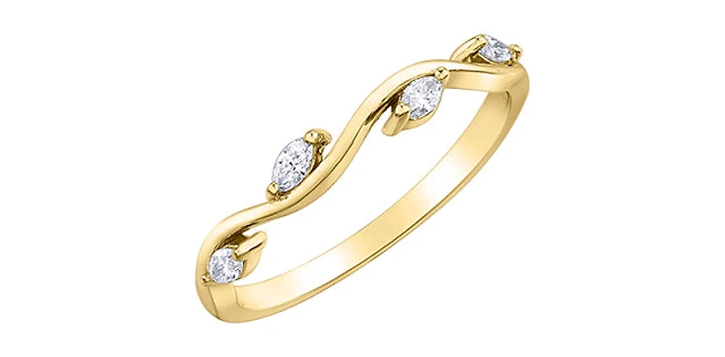 14K Yellow Gold 0.14cttw Diamond Ring