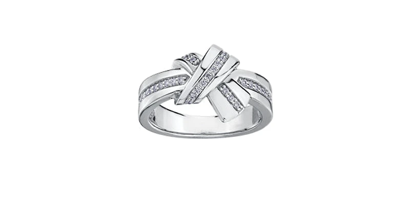 10K White Gold cttw Diamond Ring
