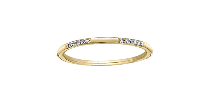 10K Yellow Gold 0.10cttw Diamond Band - size 6.5