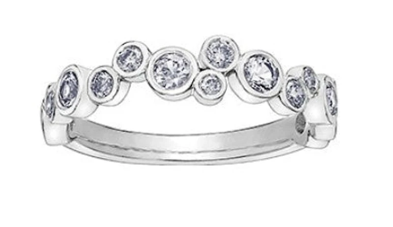10K White Gold cttw Diamond Ring