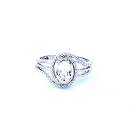 925 Sterling Silver White Topaz & Diamond Ring - 4.5