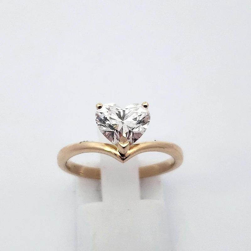 14K Yellow Gold 1.50 cttw Lab Grown Heart Diamond Solitare - / White