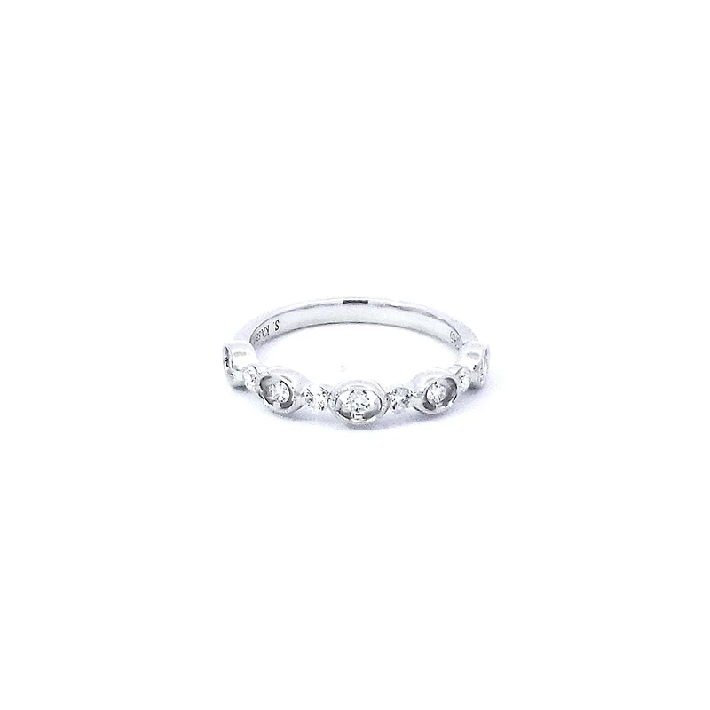 14K White Gold 0.29 cttw Diamond Ring