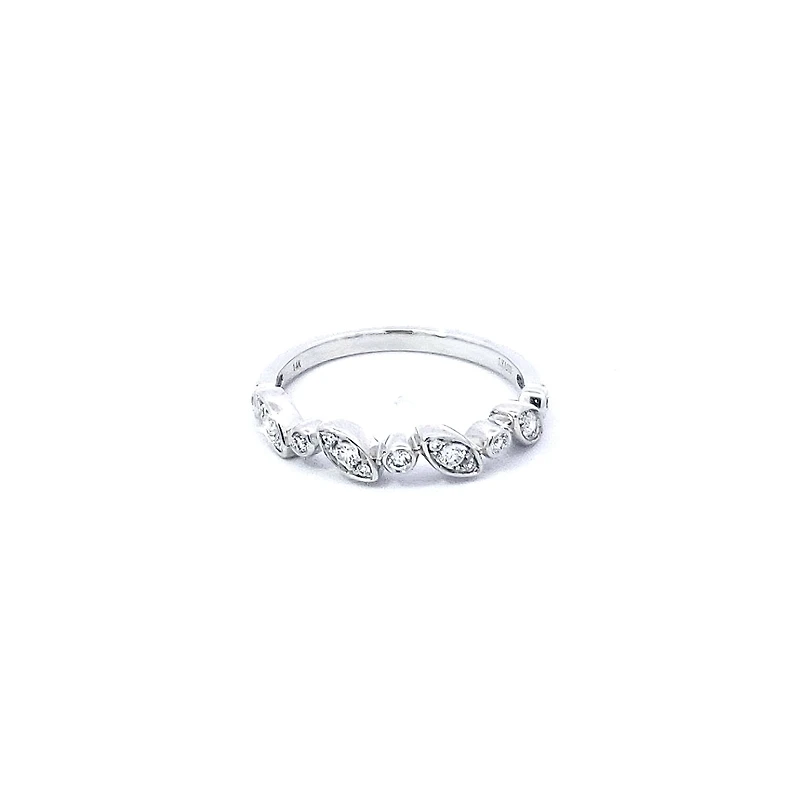 14K White Gold cttw Diamond Ring