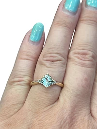 10K Yellow Gold 0.76cttw Aquamarine and 0.008cttw Diamond Ring, size 7