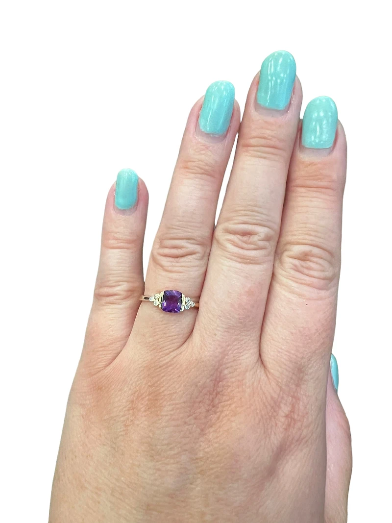 10K Yellow Gold Amethyst and Diamond Ring - 4.5