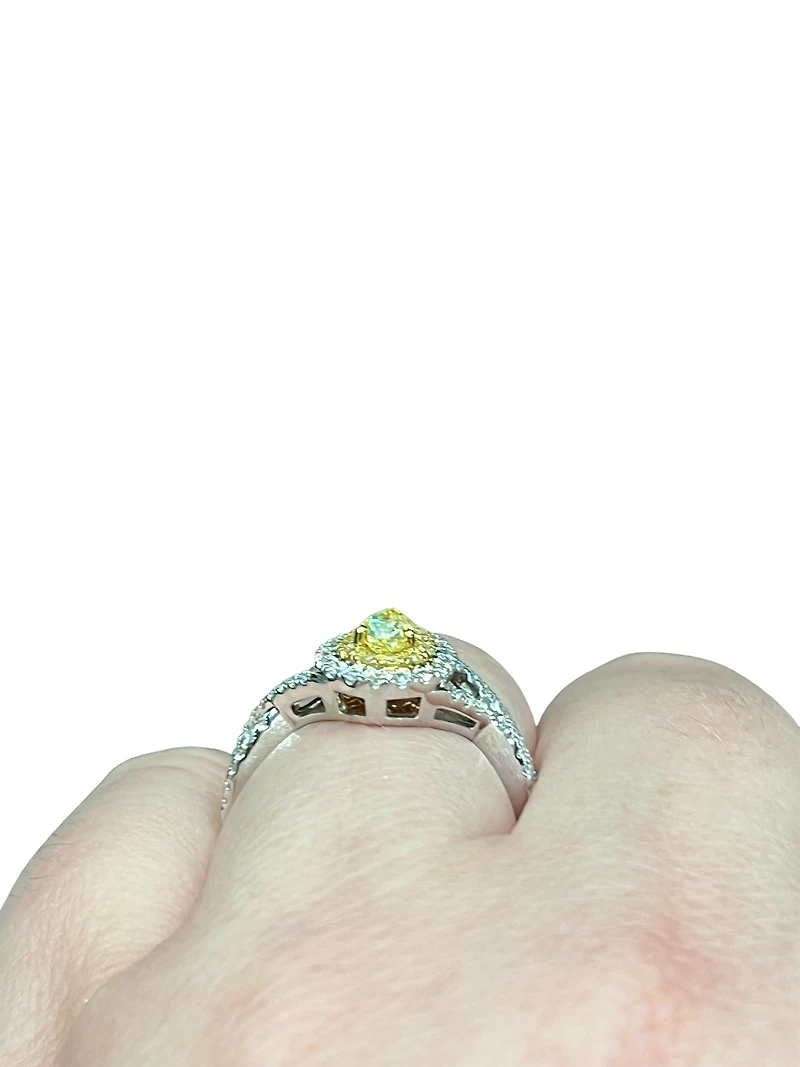 18K White Gold Fancy Yellow and White Diamond Ring
