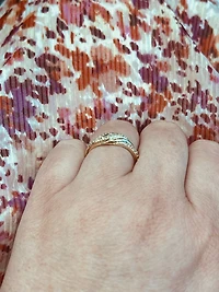 10K Yellow Gold 0.17 cttw Diamond Band