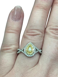 18K White Gold Fancy Yellow and White Diamond Ring