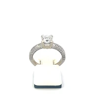 Previously Loved - 2.24cttw Princess Cut Diamond Engagement Ring Set - 4.5