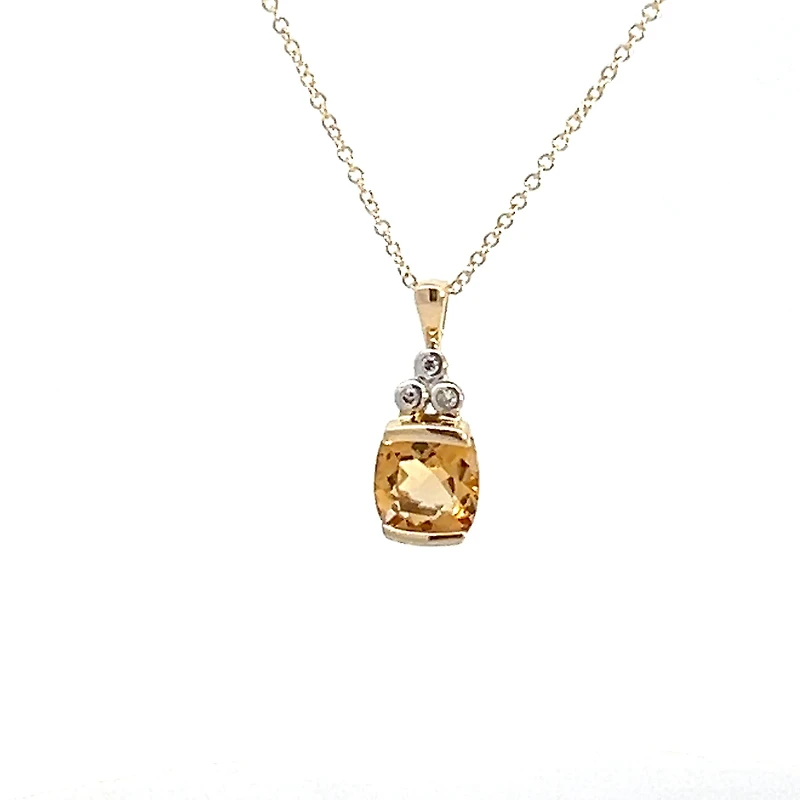 10K Yellow Gold 0.015 cttw Diamond and Citrine Pendant, 18"