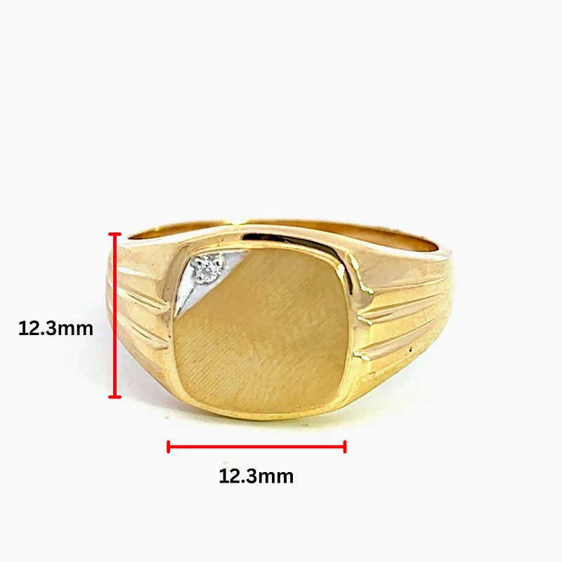 10K Yellow Gold 0.01cttw Diamond Men's Signet  Ring, size 9