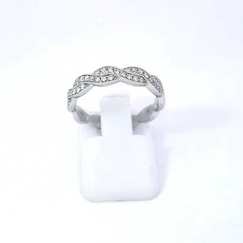 14K White Gold Wavy Diamond Band