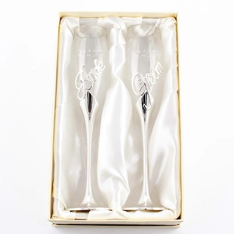 Bride & Groom Toasting Flutes