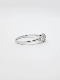 Diamond Engagement Ring - / 4.5
