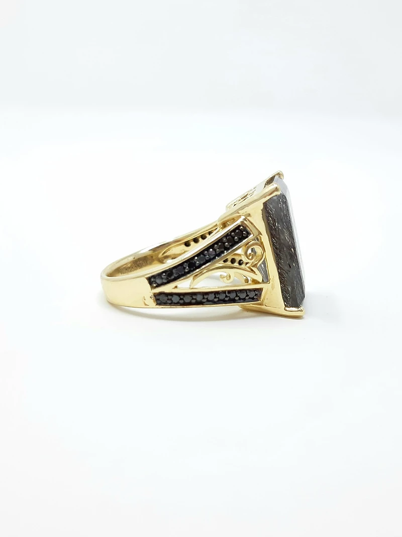 Tourmalinated Quartz and Black Diamond Ring - 4.5