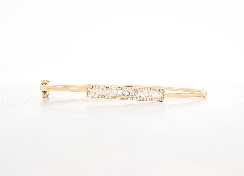 14K Yellow Gold 0.45cttw Diamond Bangle
