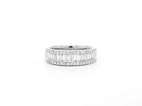 14K White Gold 0.97cttw Baguette Cut & Round Brilliant Cut Diamond Ring, size 6