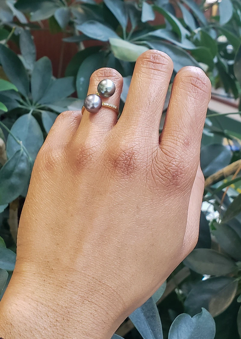 14K Yellow Gold Tahitian Pearl and Diamond Ring - Size 6