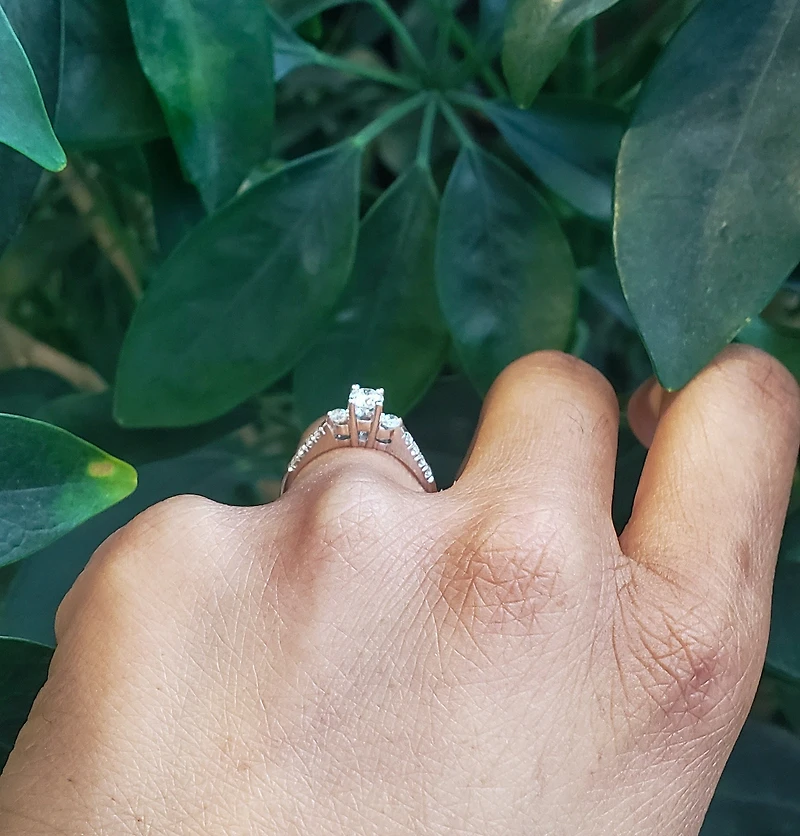 14K White Gold 0.42cttw Round Brilliant Cut Diamond Engagement Ring