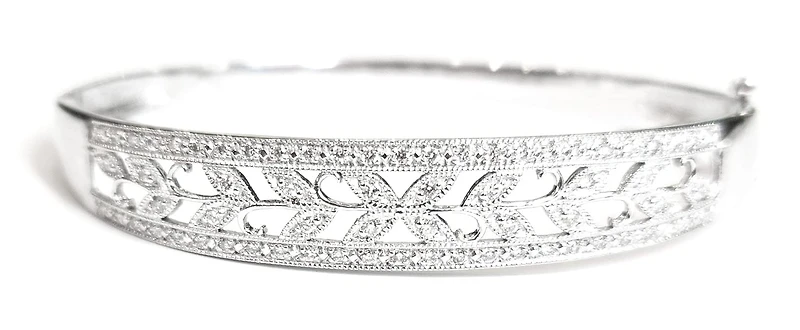 10K White Gold 0.56cttw Diamond Bangle, 7"