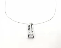 925 Sterling Silver 7mm Cubic Zirconia Pendant with Chain - 18 Inches
