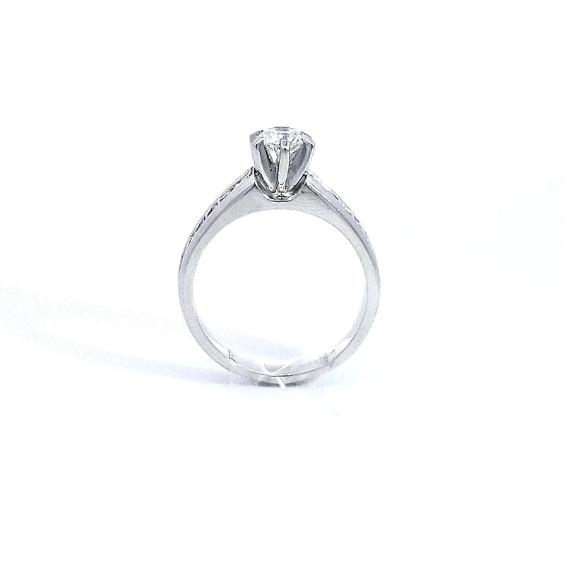 14K White Gold 0.71cttw Round Brilliant Cut Diamond Engagement Ring