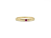 10K Yellow Gold 0.07cttw Genuine Ruby Ring, size 6 - 4.5