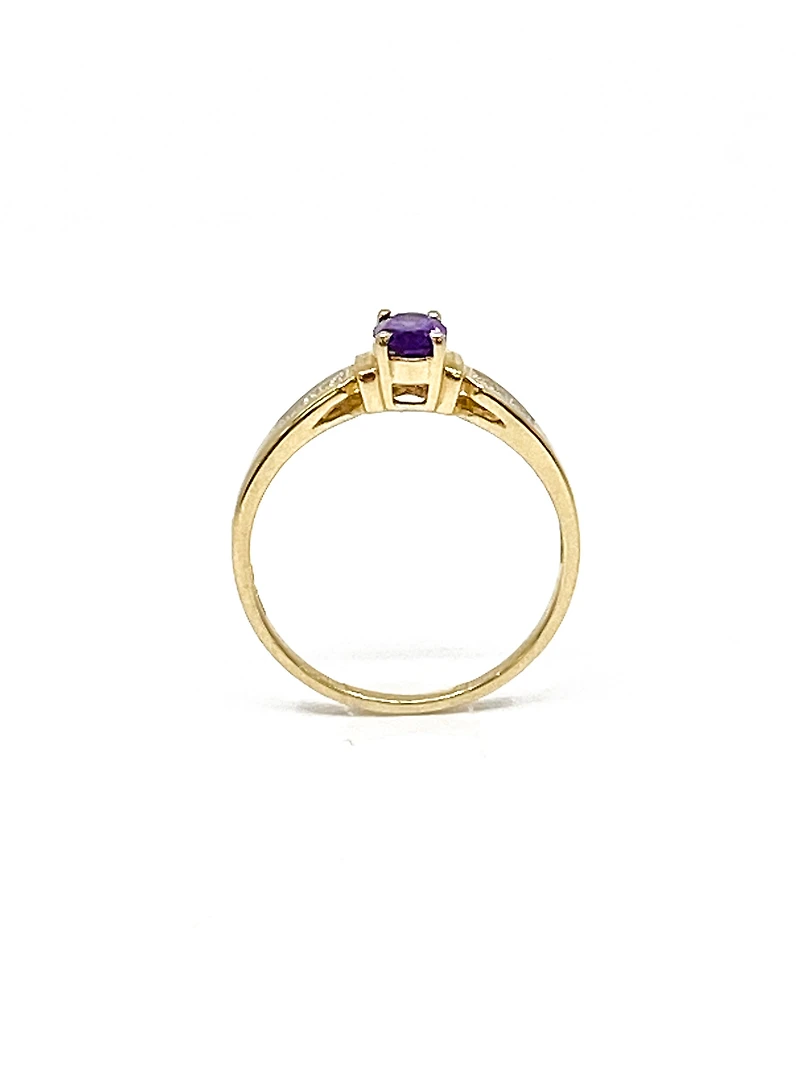 10K Yellow Gold 0.44cttw Oval Cut Amethyst & 0.02cttw Diamond Ring - 4.5