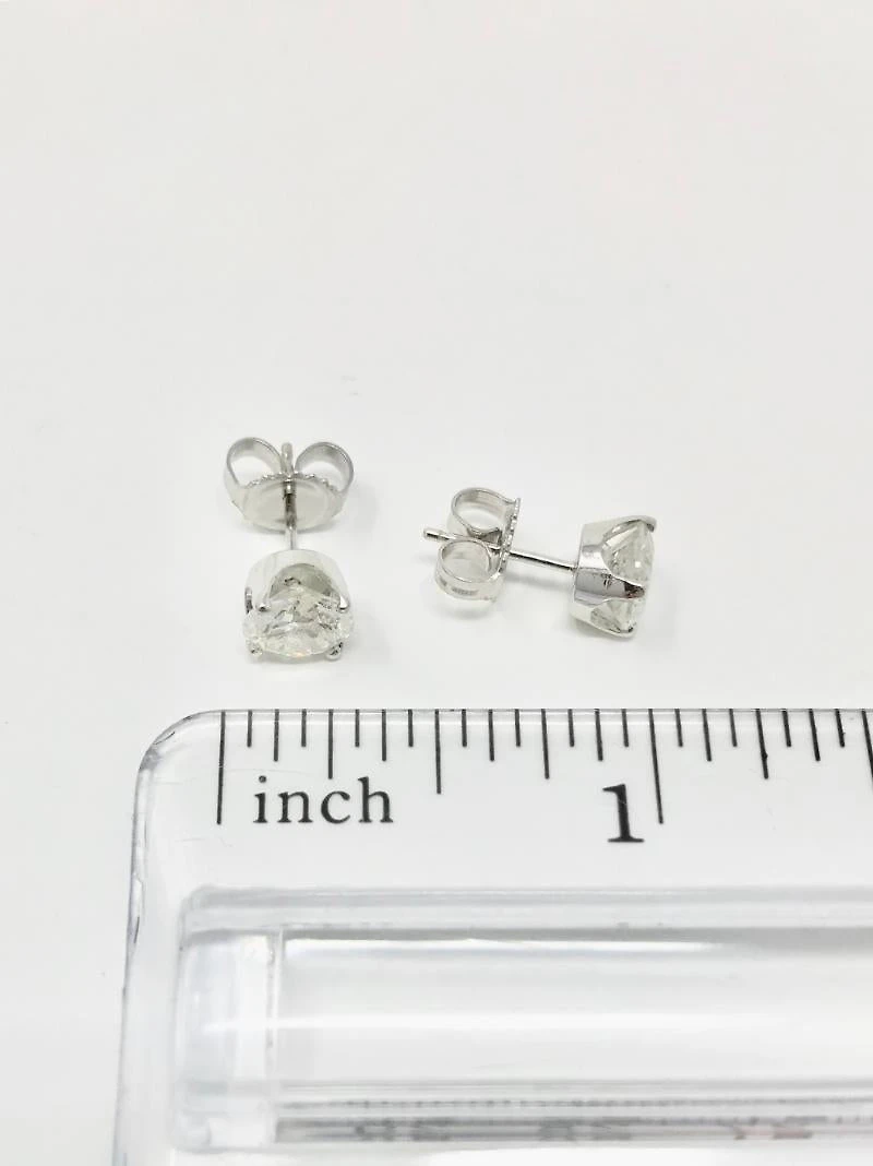 2.00 Carat Diamond Stud Earrings