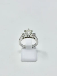 Diamond Engagement Ring - Gold / 4.5