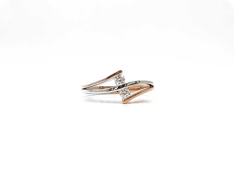 10K White & Rose Gold 0.17cttw Canadian Diamond Ring, size 6.5