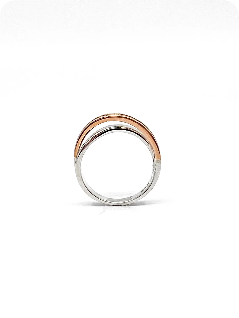 10k White & Rose Gold 0.104cttw Diamond Ring, size 6.5