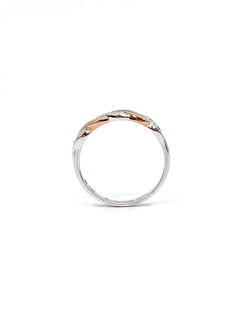 10k White & Rose Gold 0.054cttw Diamond Ring, size 6.5