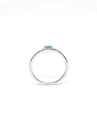 10K White Gold 0.15cttw Genuine Emerald Princess Cut Ring, size 6.5