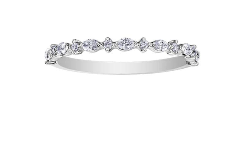 10K White Gold 0.235cttw Diamond Ring, size 6.75