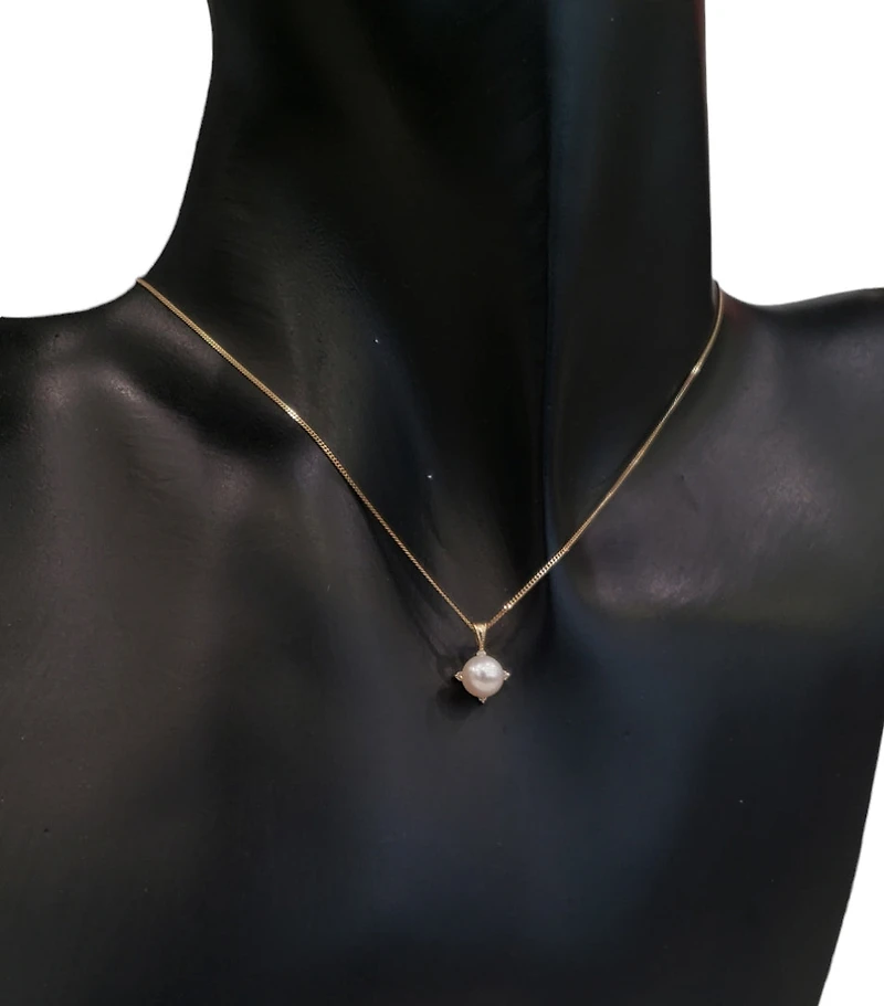 10K Yellow Gold Cultured Pearl and Diamond Pendant