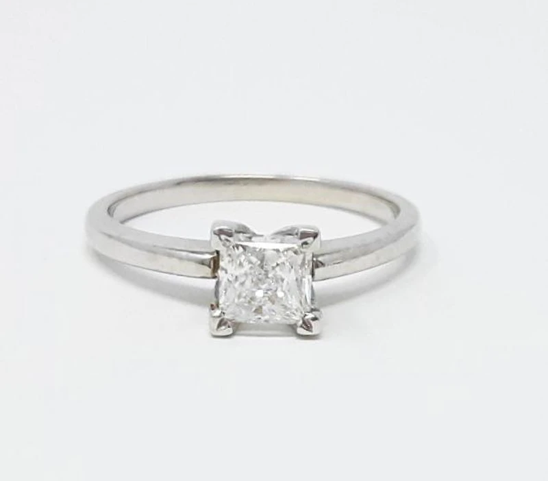 Princess Cut Diamond Engagement Ring