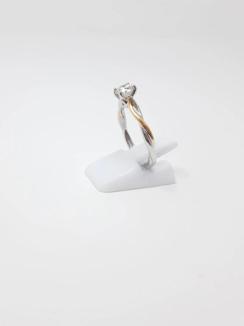 18K White & Rose Gold 0.60cttw Canadian Diamond Engagement Ring, size 6.5