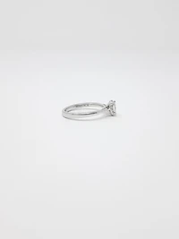 14K White Gold 0.30cttw Oval Cut Diamond Halo Engagement Ring, size 6.5
