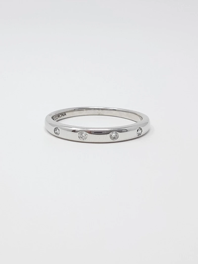 10K Gold Diamond Ring - /