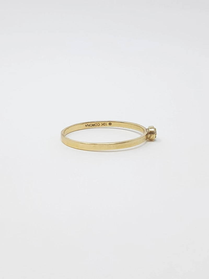 10K Yellow Gold 0.02cttw Diamond Ring - /